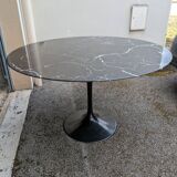 KNOLL table