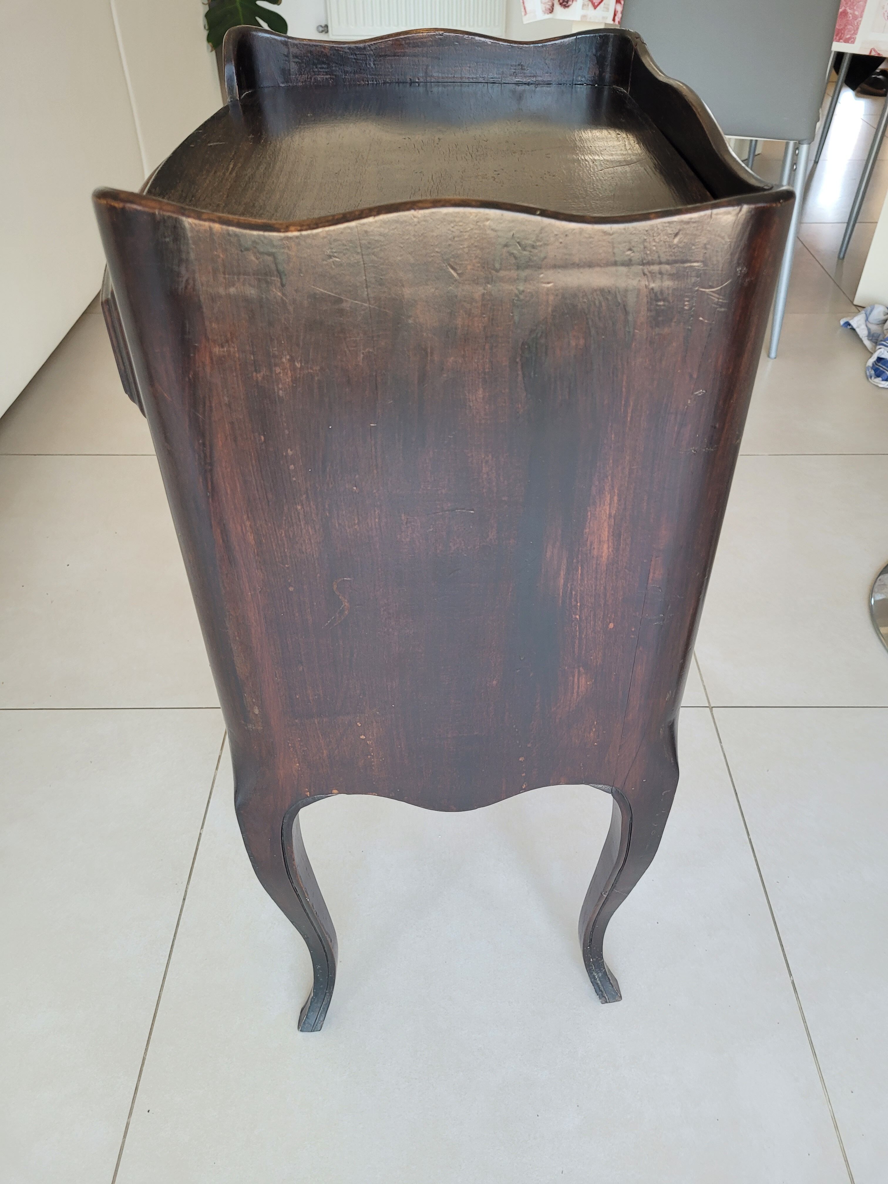 Table de chevet
