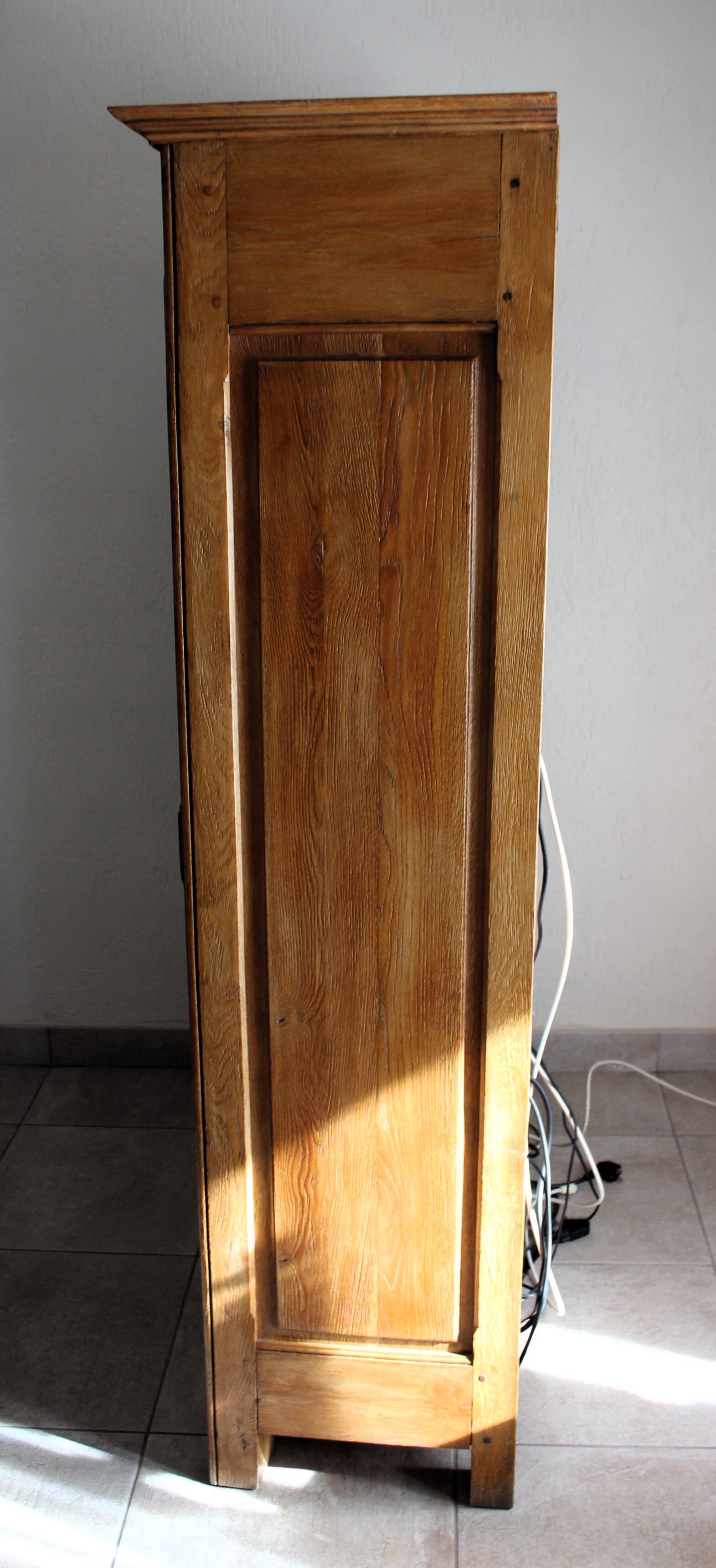 Abbatiale solid oak TV cabinet sideboard