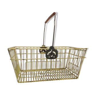 Vintage racing basket