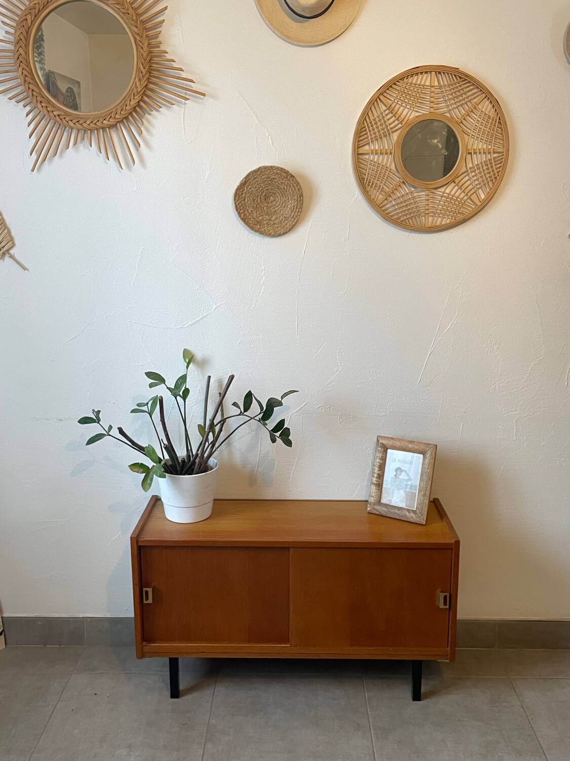 Small vintage sideboard/TV unit from the 1960s