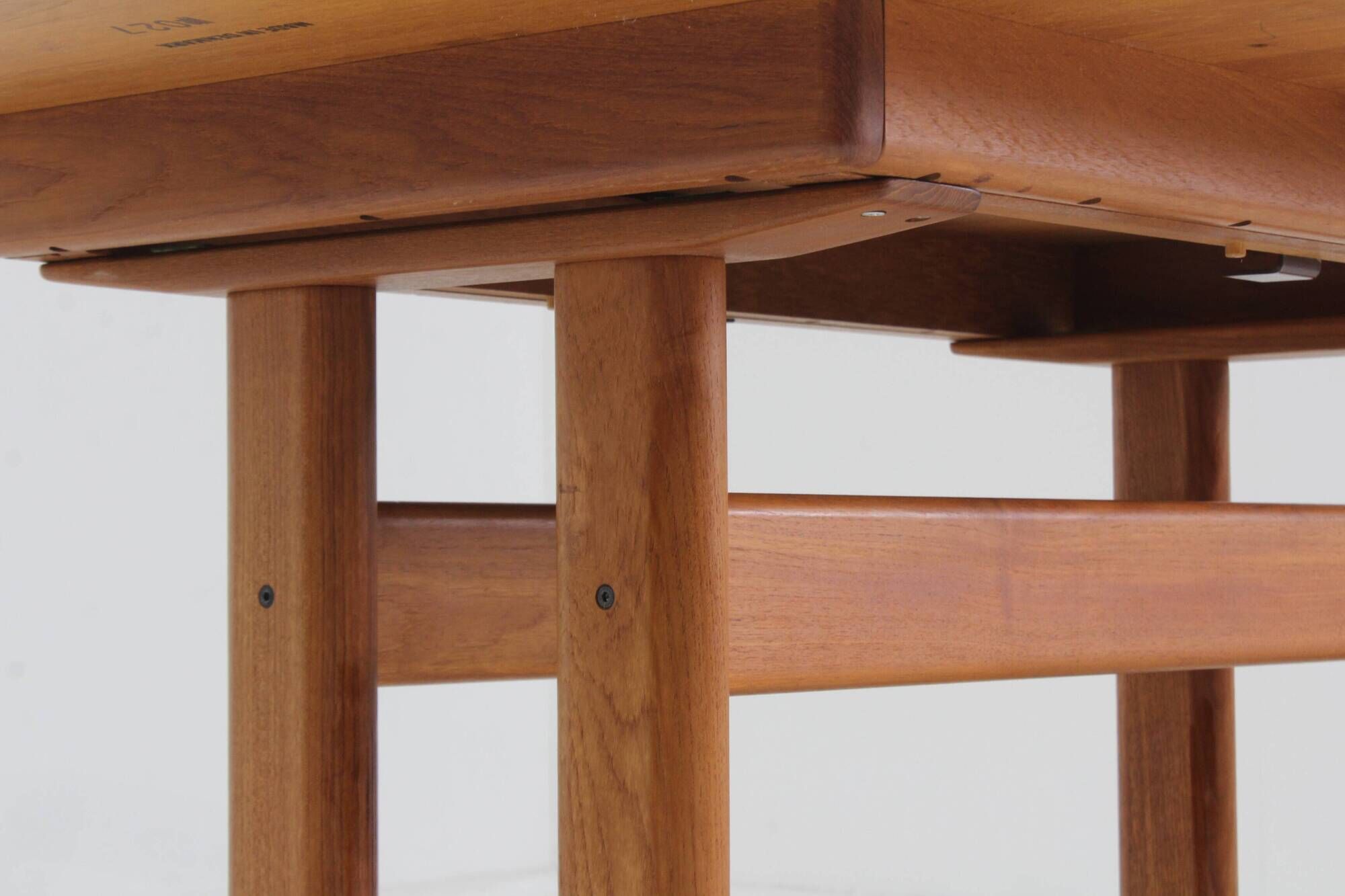 Table à manger ovale extensible vintage Glostrup danoise en teck massif des années 1960