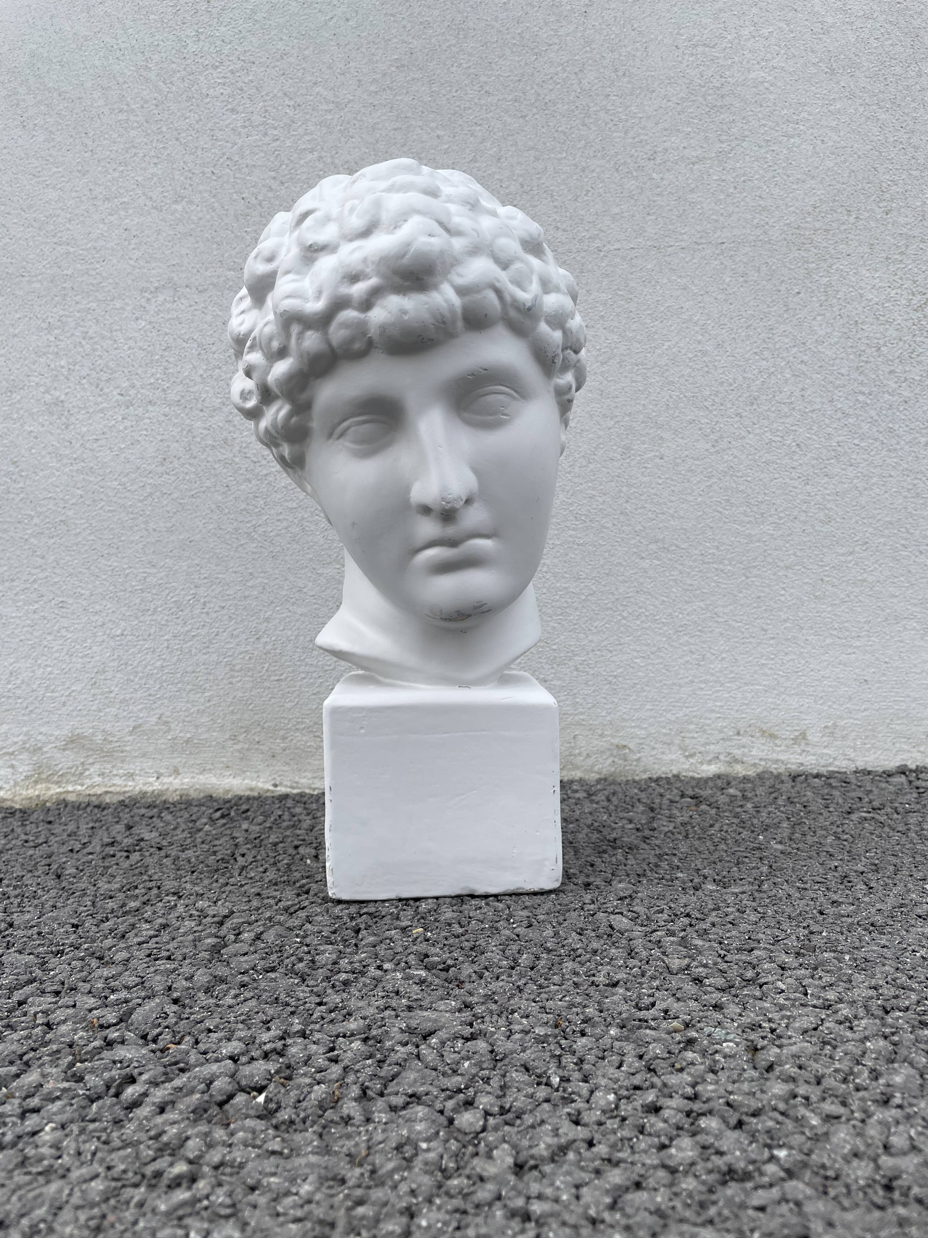 Buste Hermes en plâtre sur socle