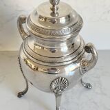 Ravinet d’Enfert silver-plated sugar bowl resting on 4 claw feet, Emp-style palmette motif