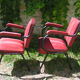 Chaises en skaï rouge années 60