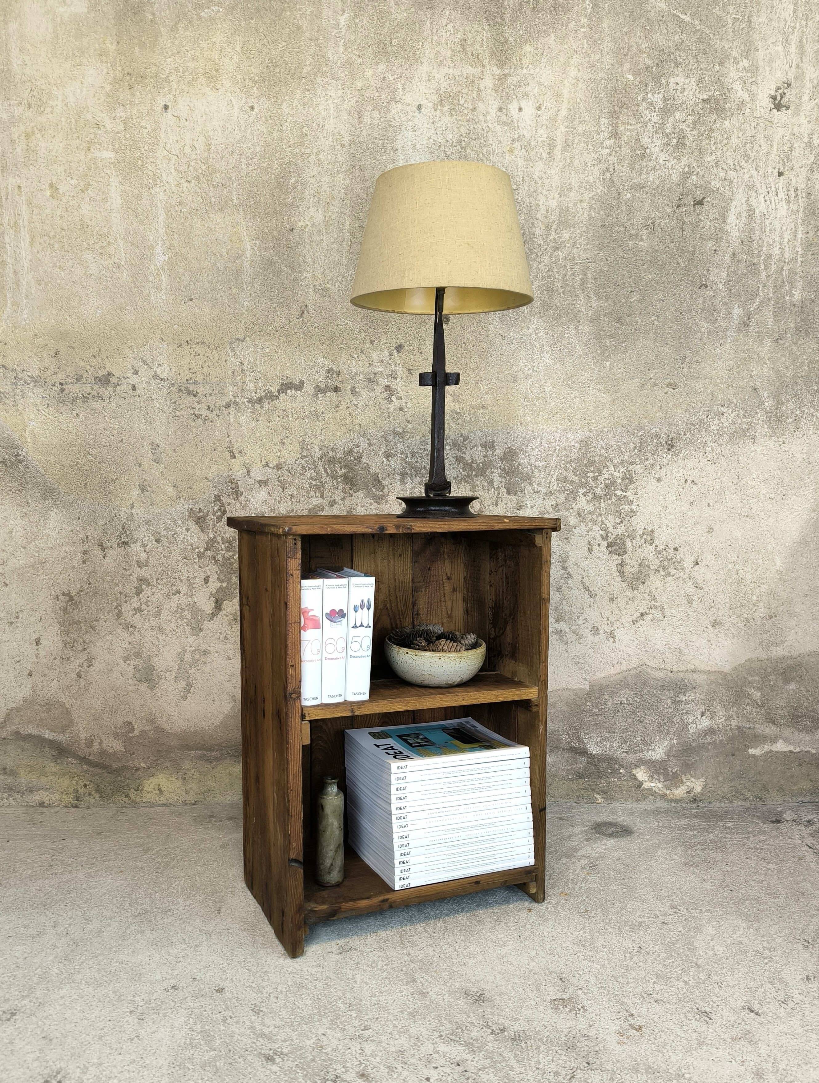 Meuble de rangement en bois