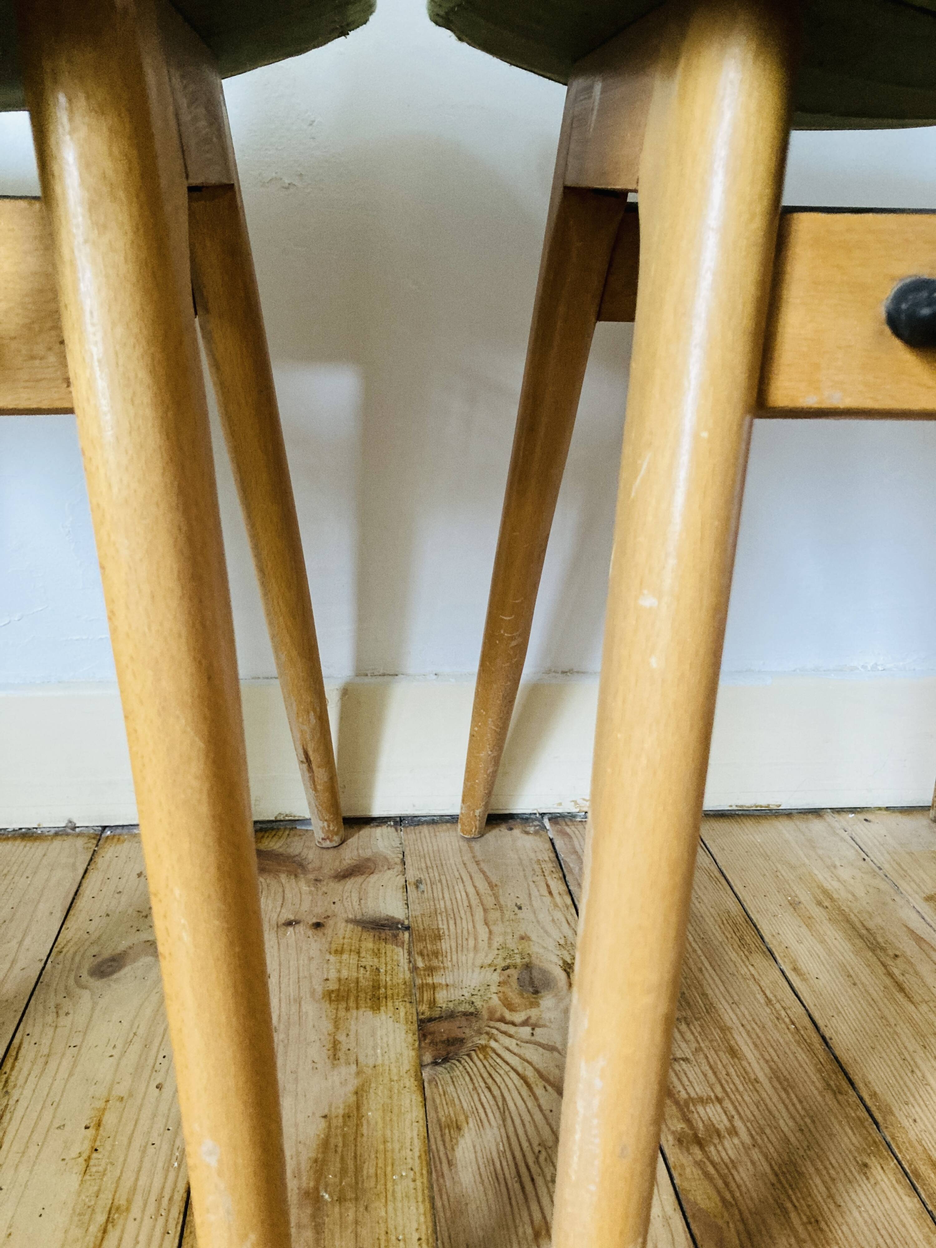 Green scandinavian wooden chairs 60/70