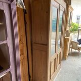 Parisian showcase cabinet