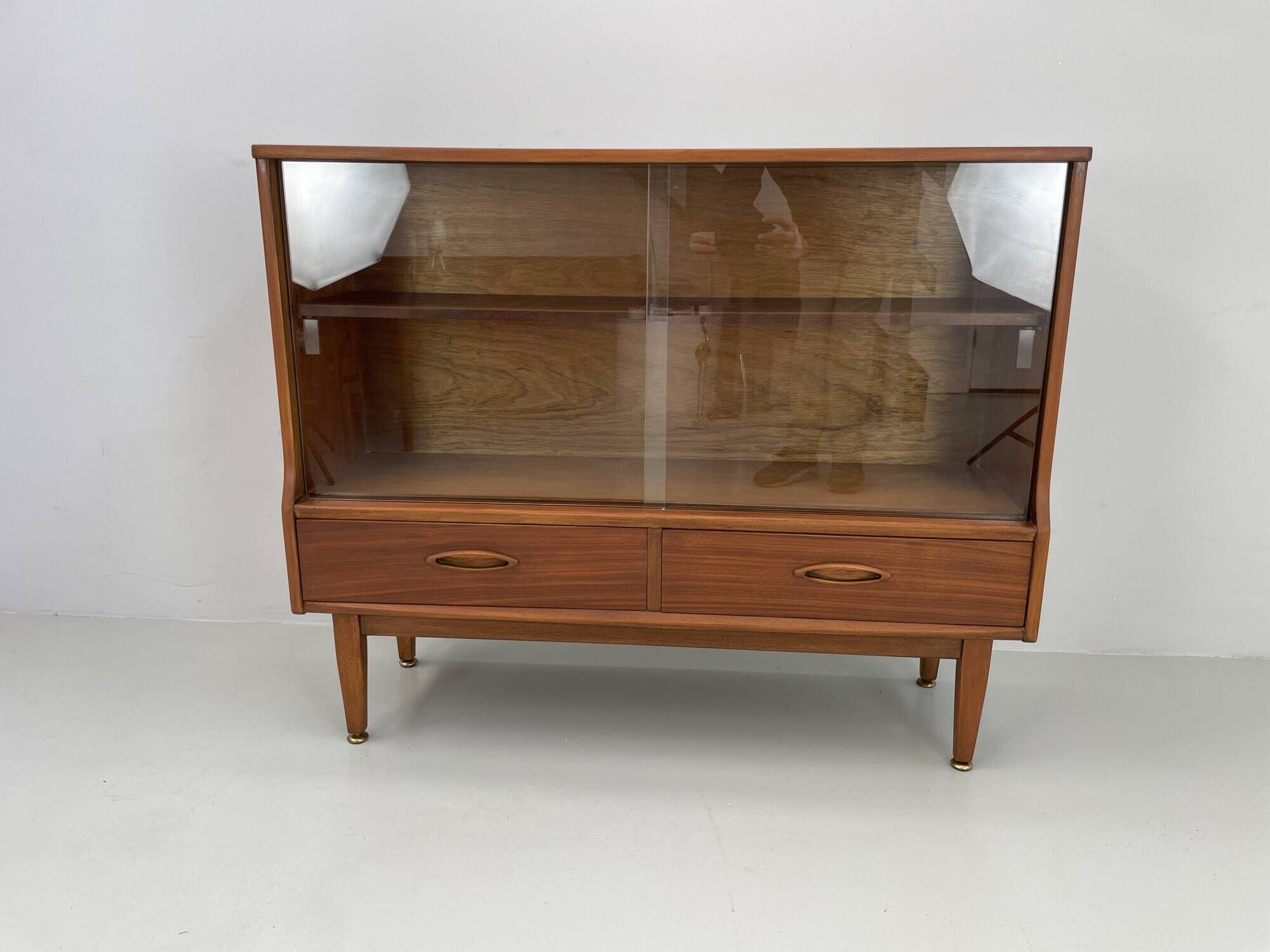 Vintage Jentique small wall unit/display cabinet from the 1960s made of teak