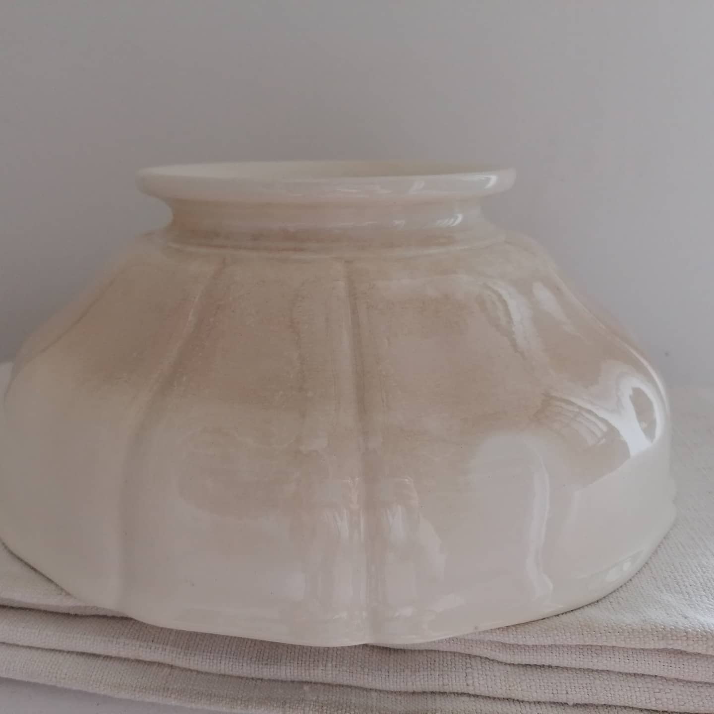 Earthenware bowl