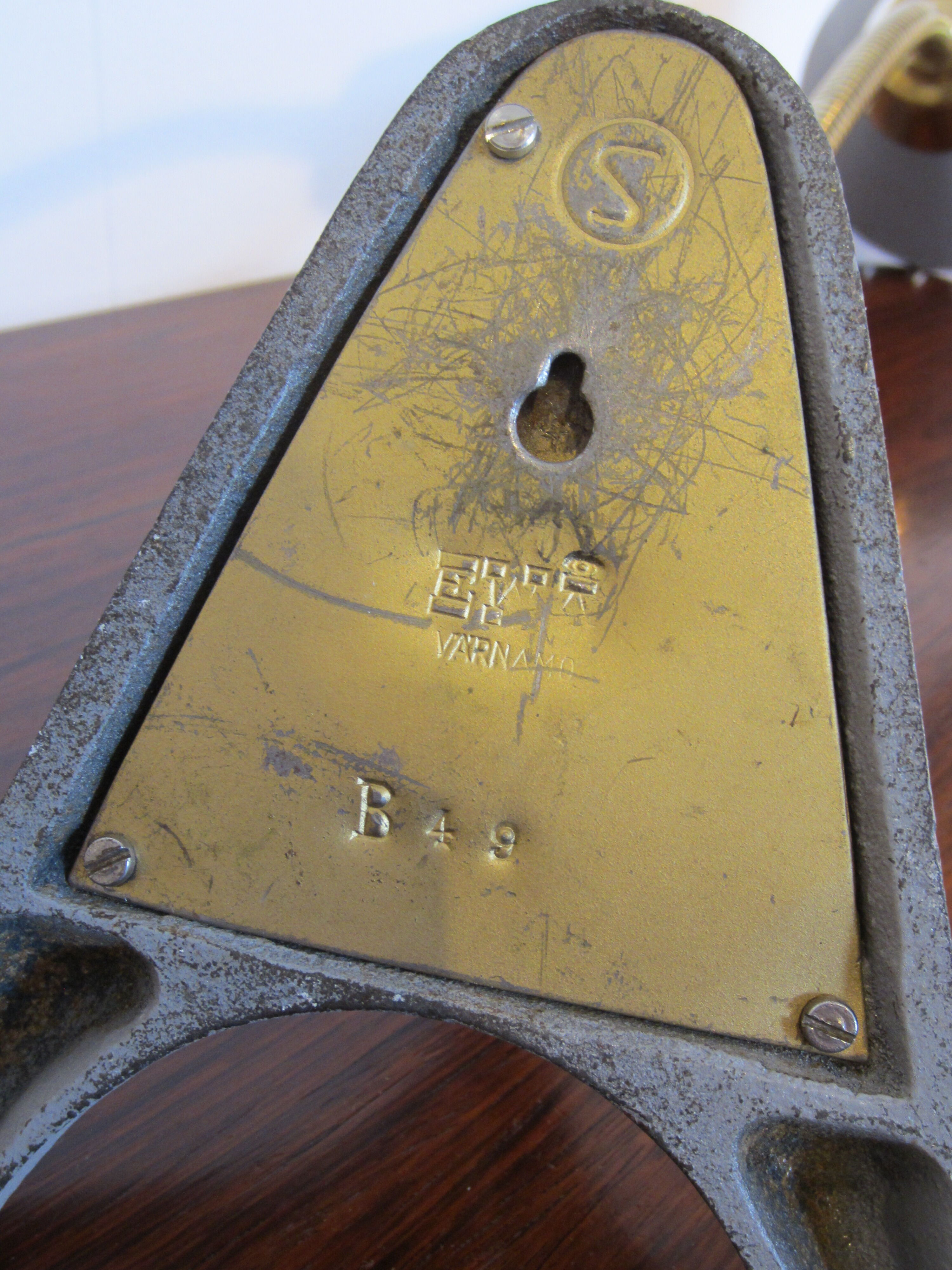 EWÅ Scandinavian articulated lamp for standing or wall mounting