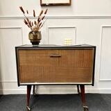Bar cabinet with compass feet