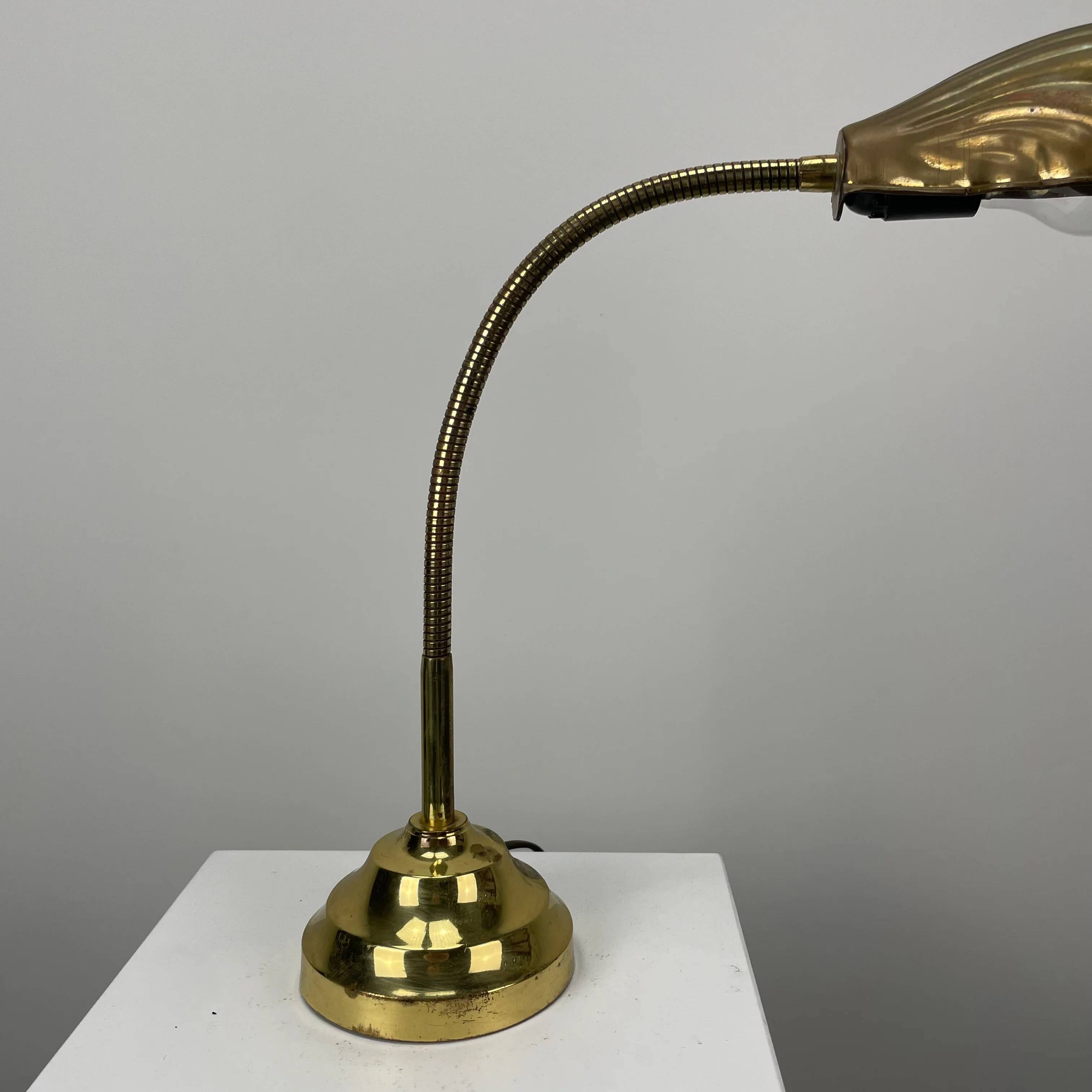 French table lamp in brass with a shell-shaped shade from the 1950s.