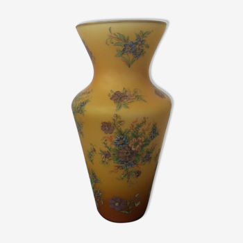 Vase en opaline décor marmoréen