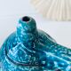 Poterie en terre cuite émaillée bleu et crème