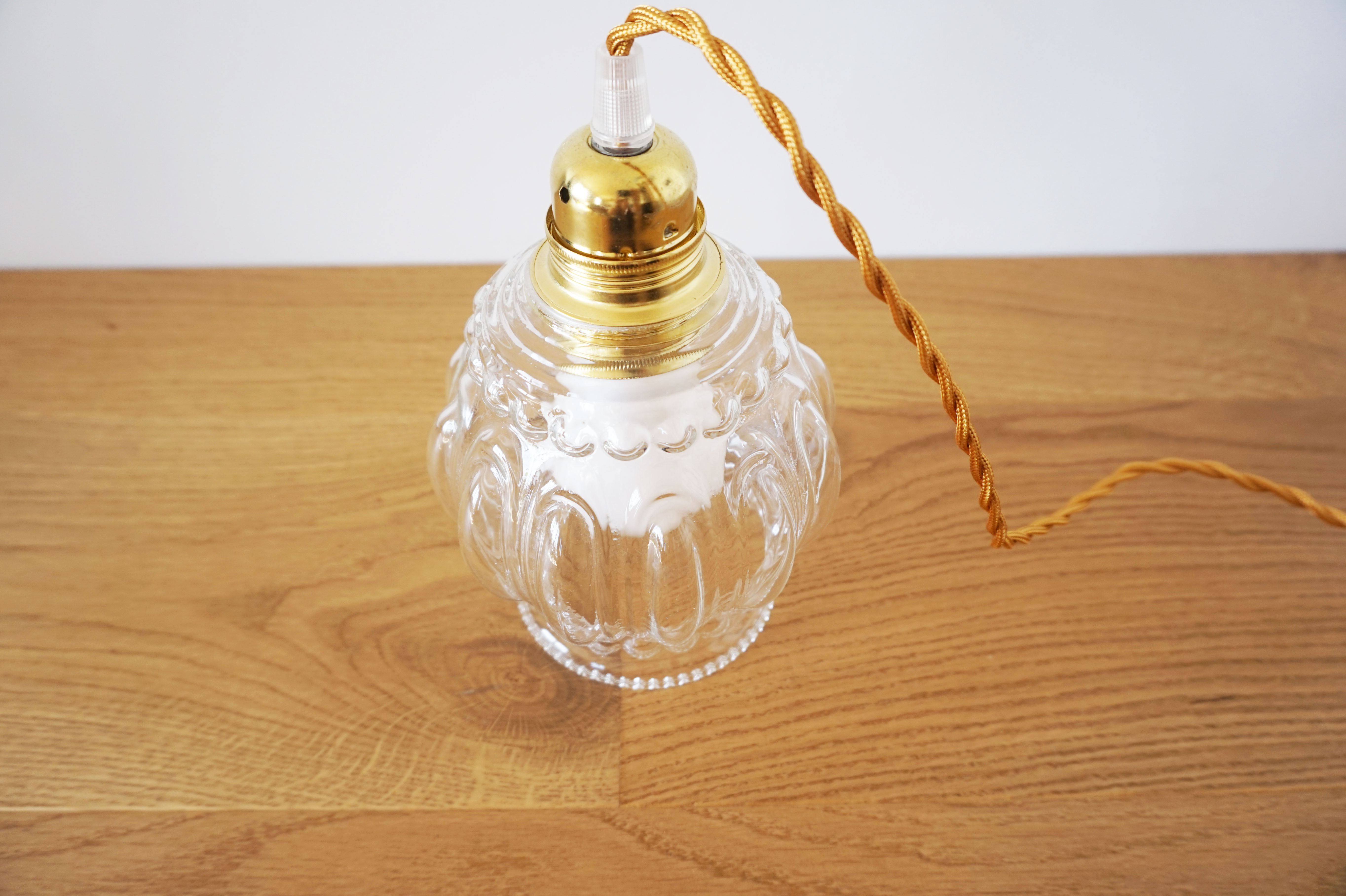 Suspension molded glass globe player