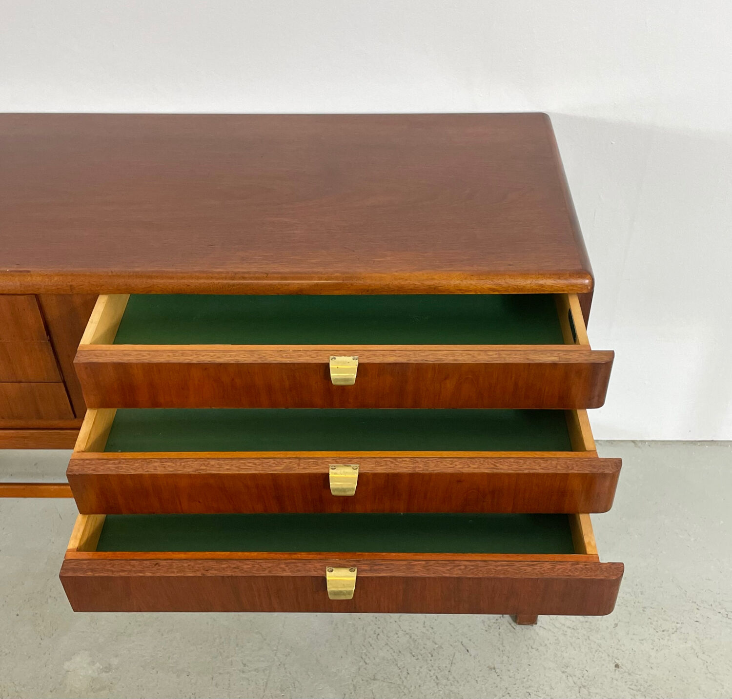 Danish console with drawers in mahogany 1940s