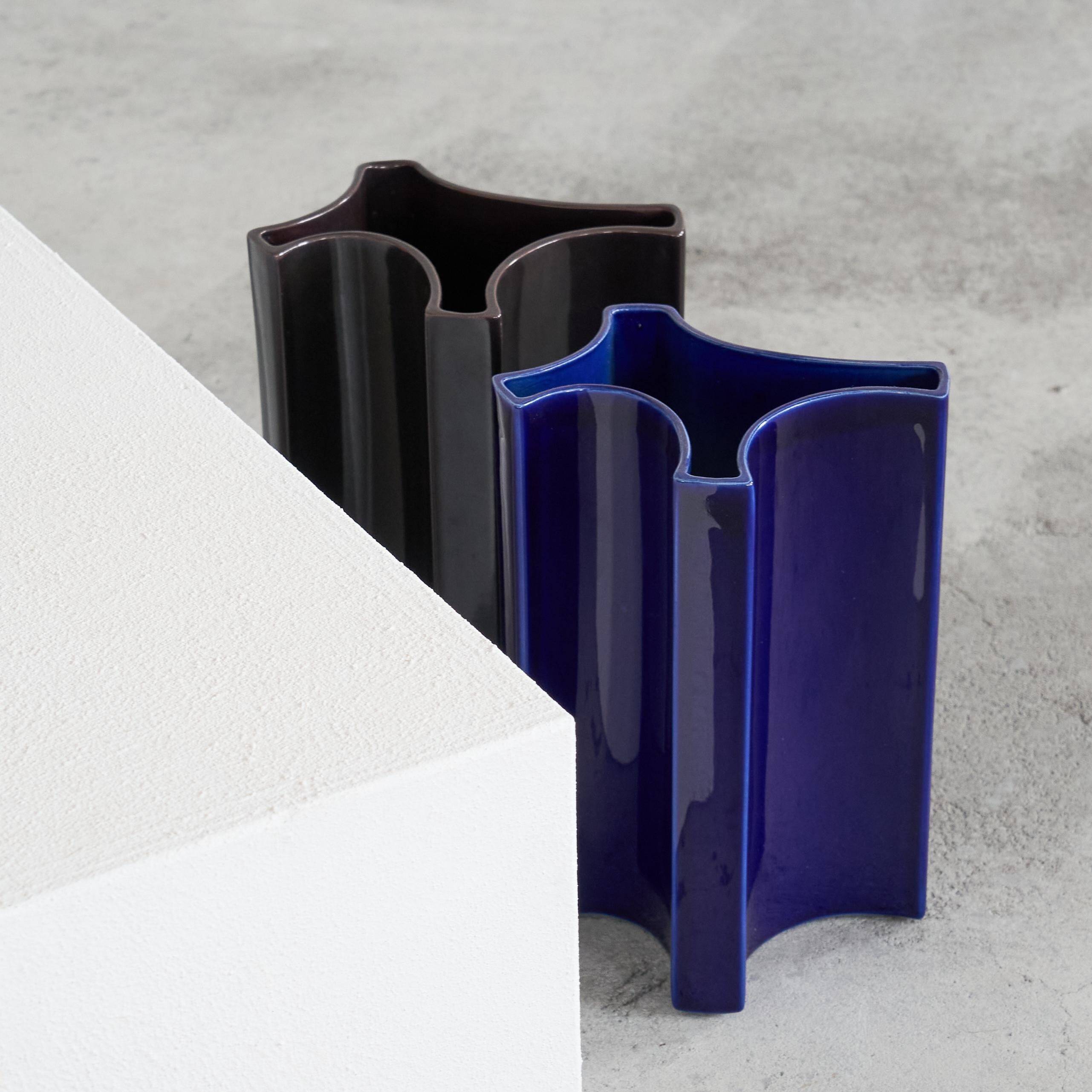 Angelo Mangiarotti, pair of mid-century vases for Fratelli Brambilla, 1960s