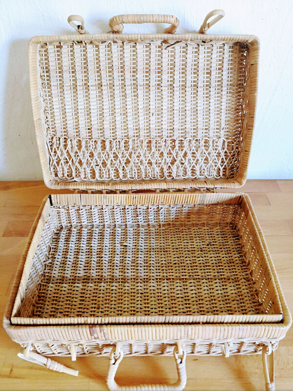 Wicker suitcase