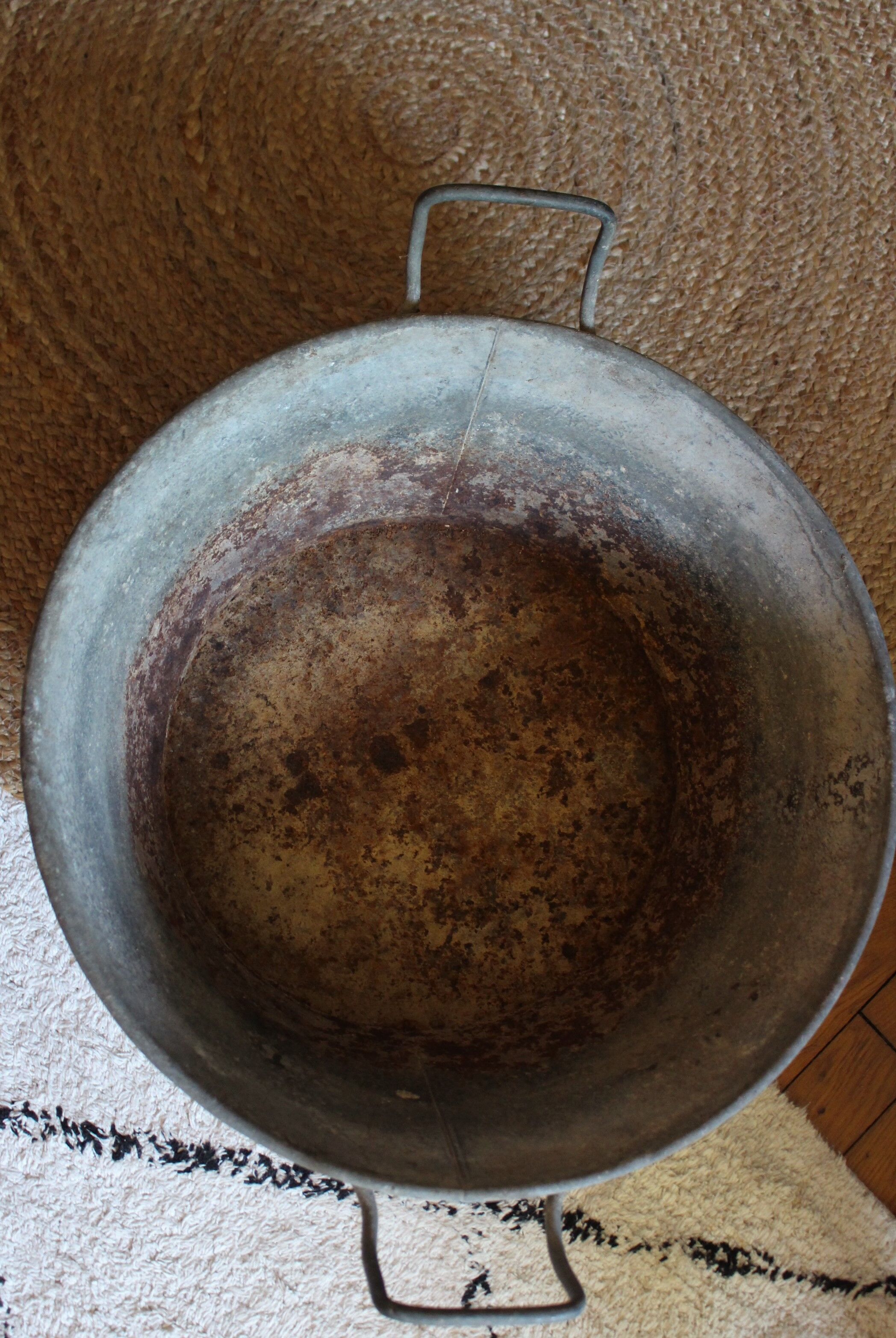 Zinc basin low garden