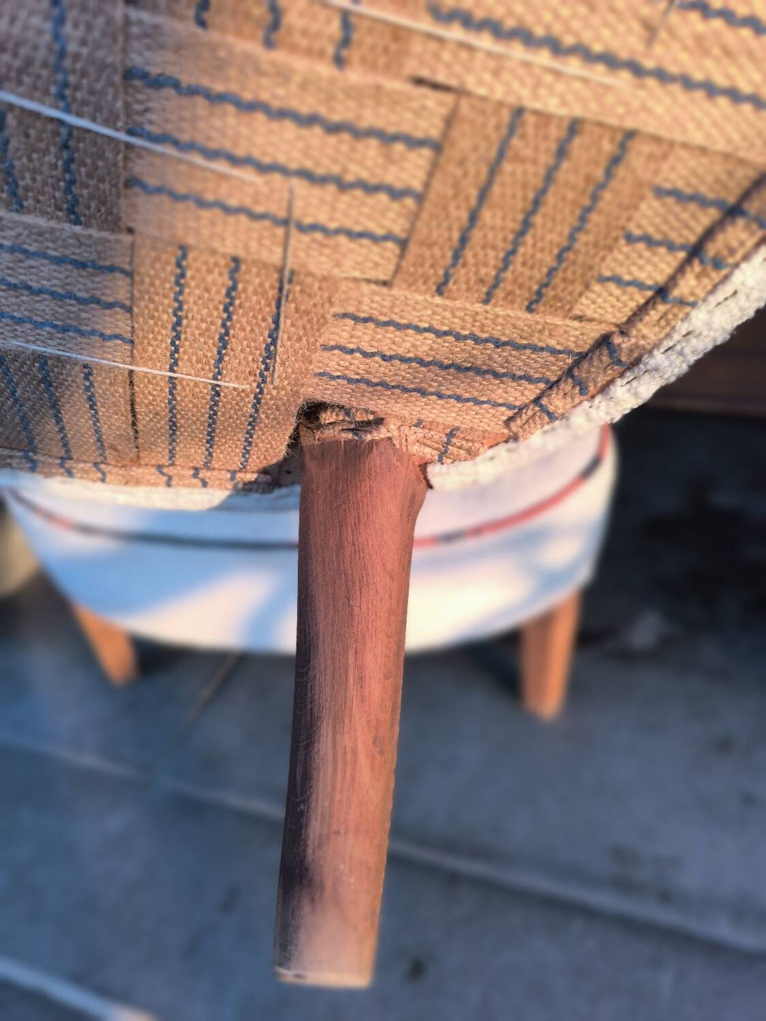 Paire de fauteuils crapaud