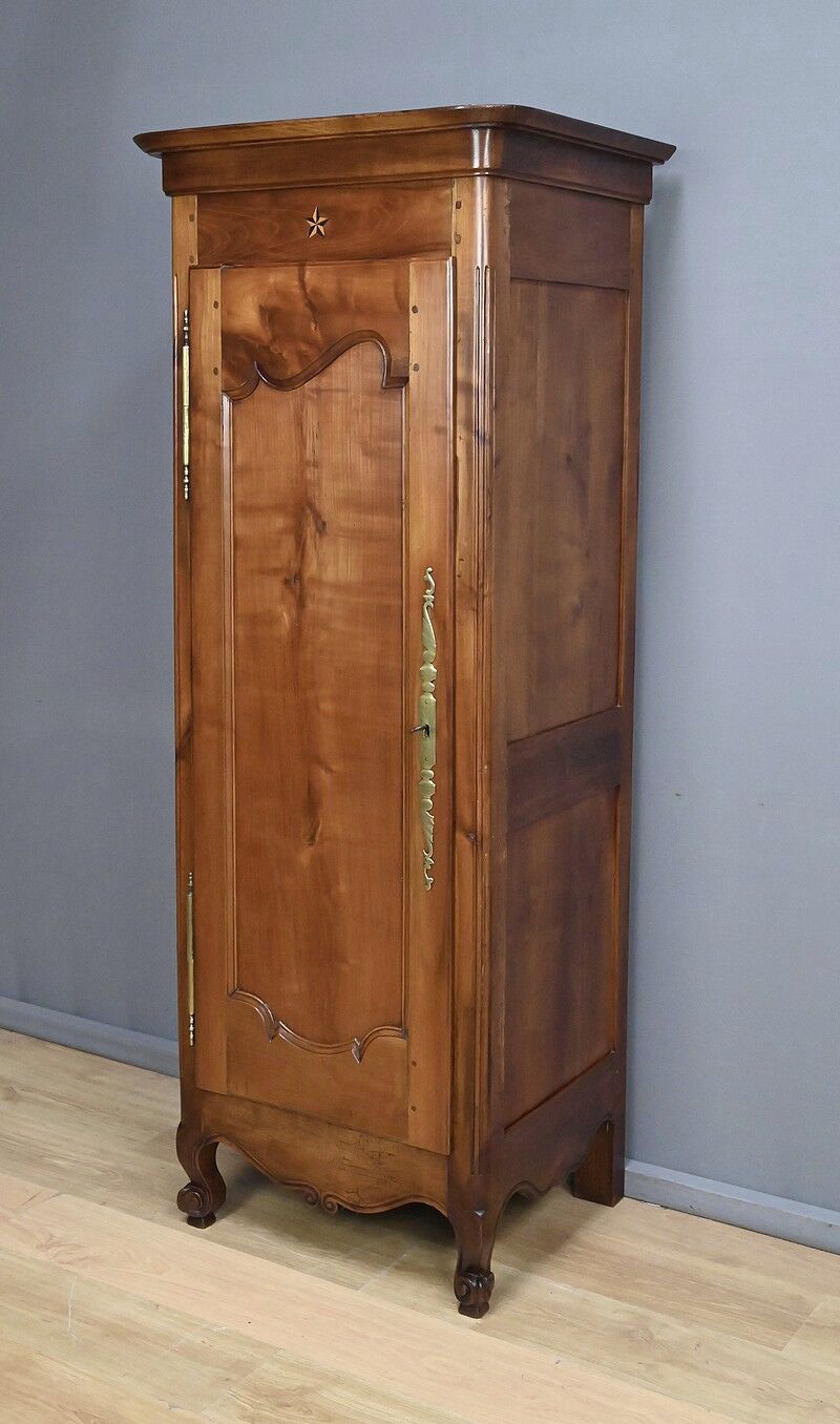 Standing man in cherry wood, Louis XV style – late 19th century