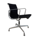 Fauteuil modèle 107 de Charles & Ray pour Vitra