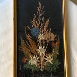 Old painting frame dried flowers vintage