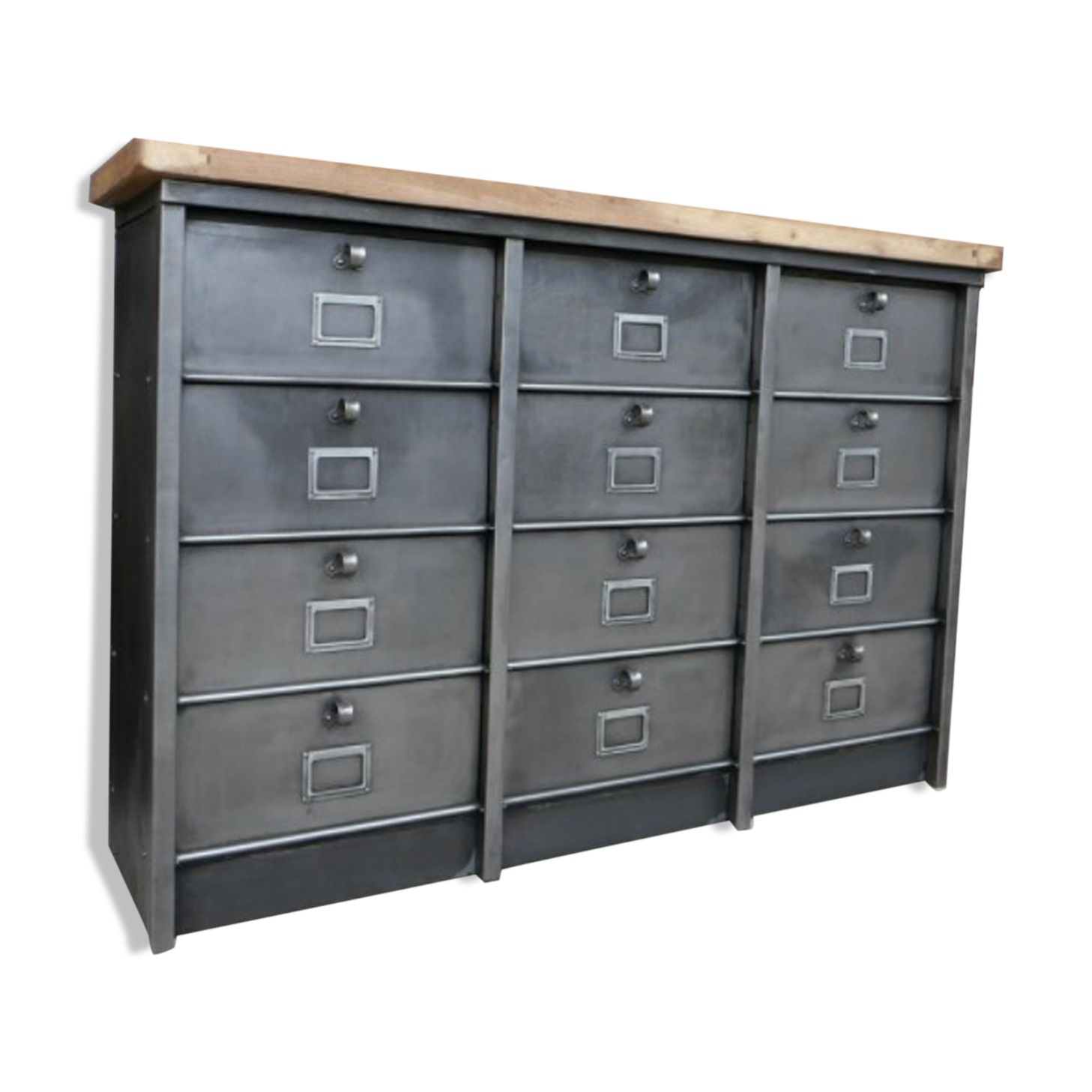 Strafor locker storage unit