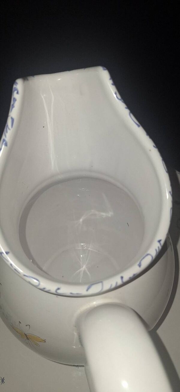 Vase Moustiers atelier A.Baratta(A.B)