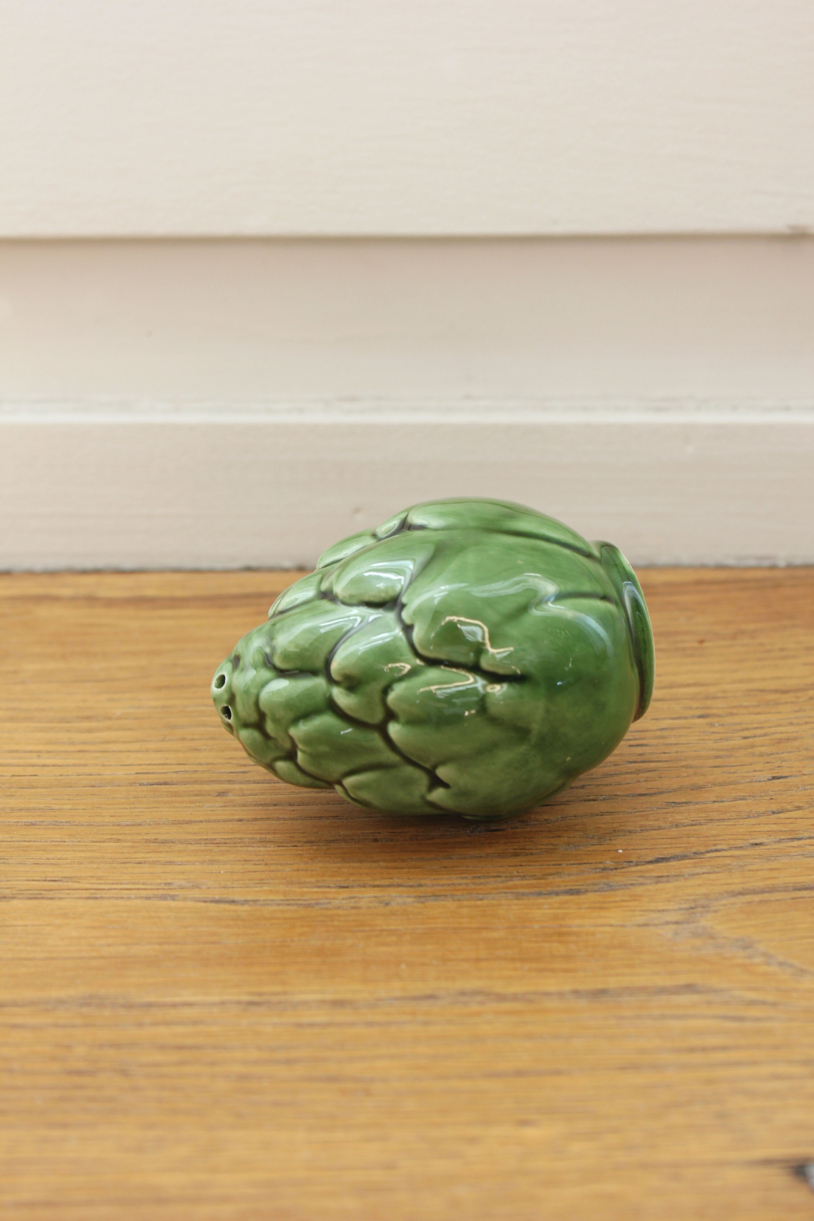 Artichoke salt shaker in vintage slurry