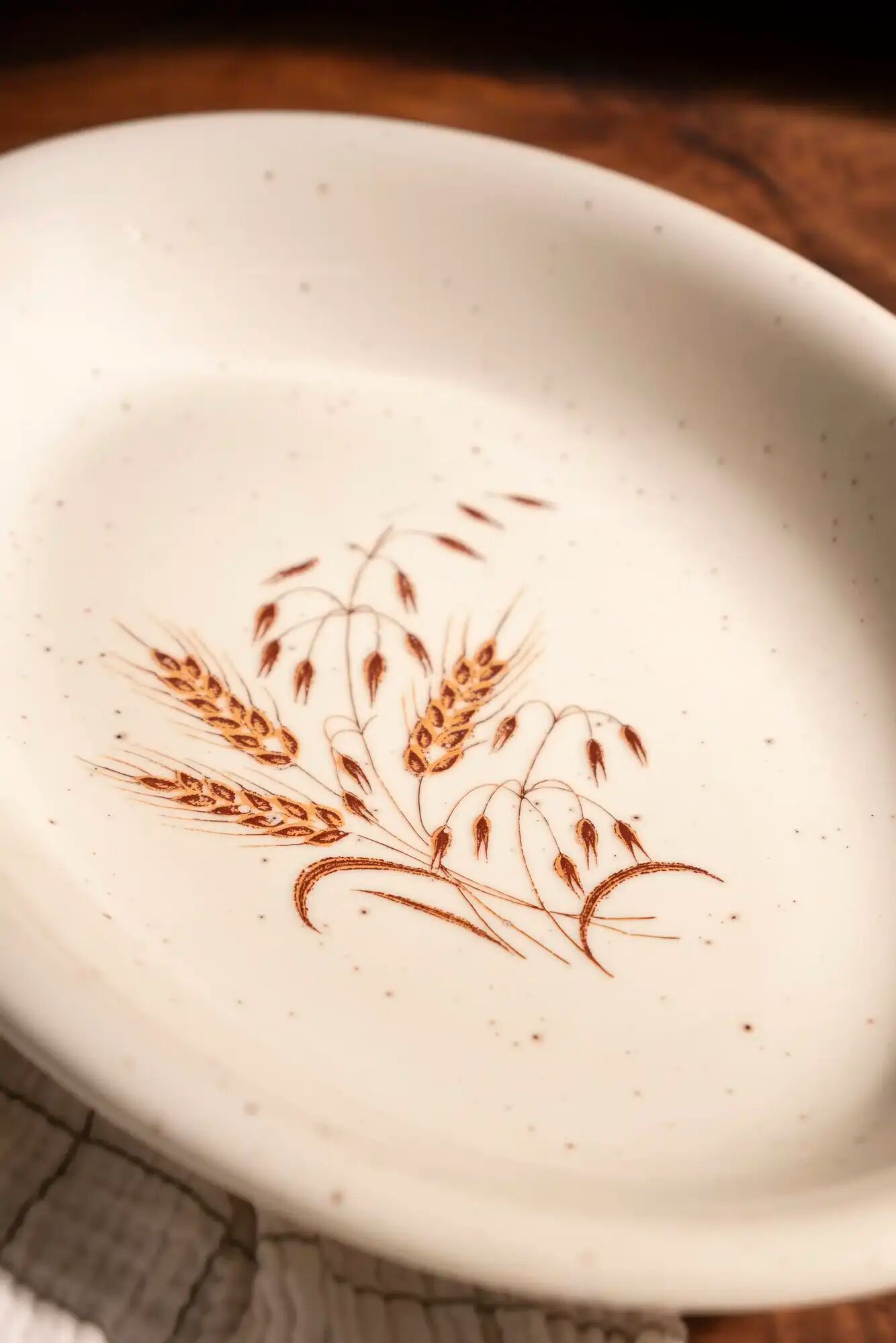 Hollow oval dish "Pauline"