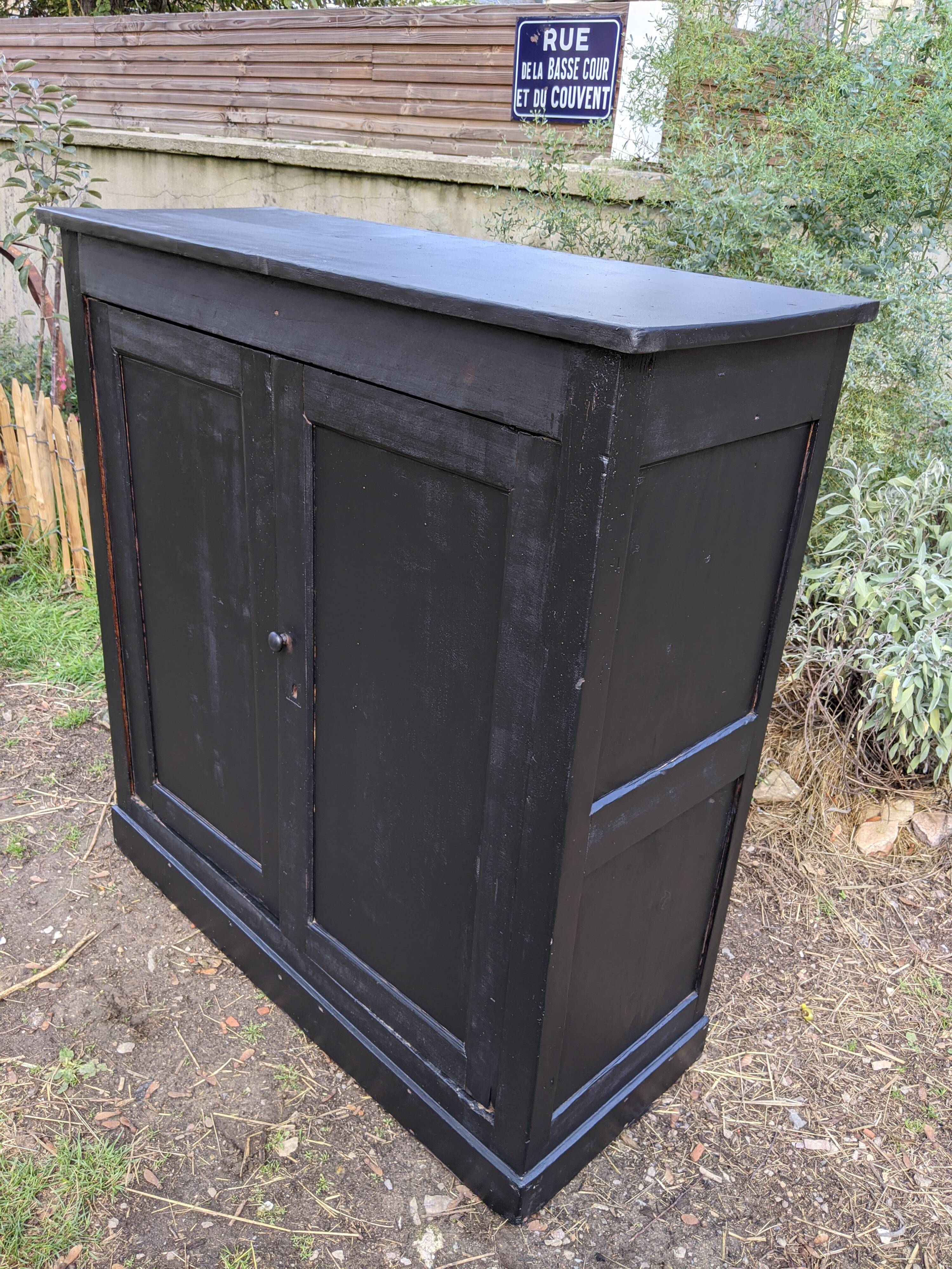 Former large confectioner circa 1950