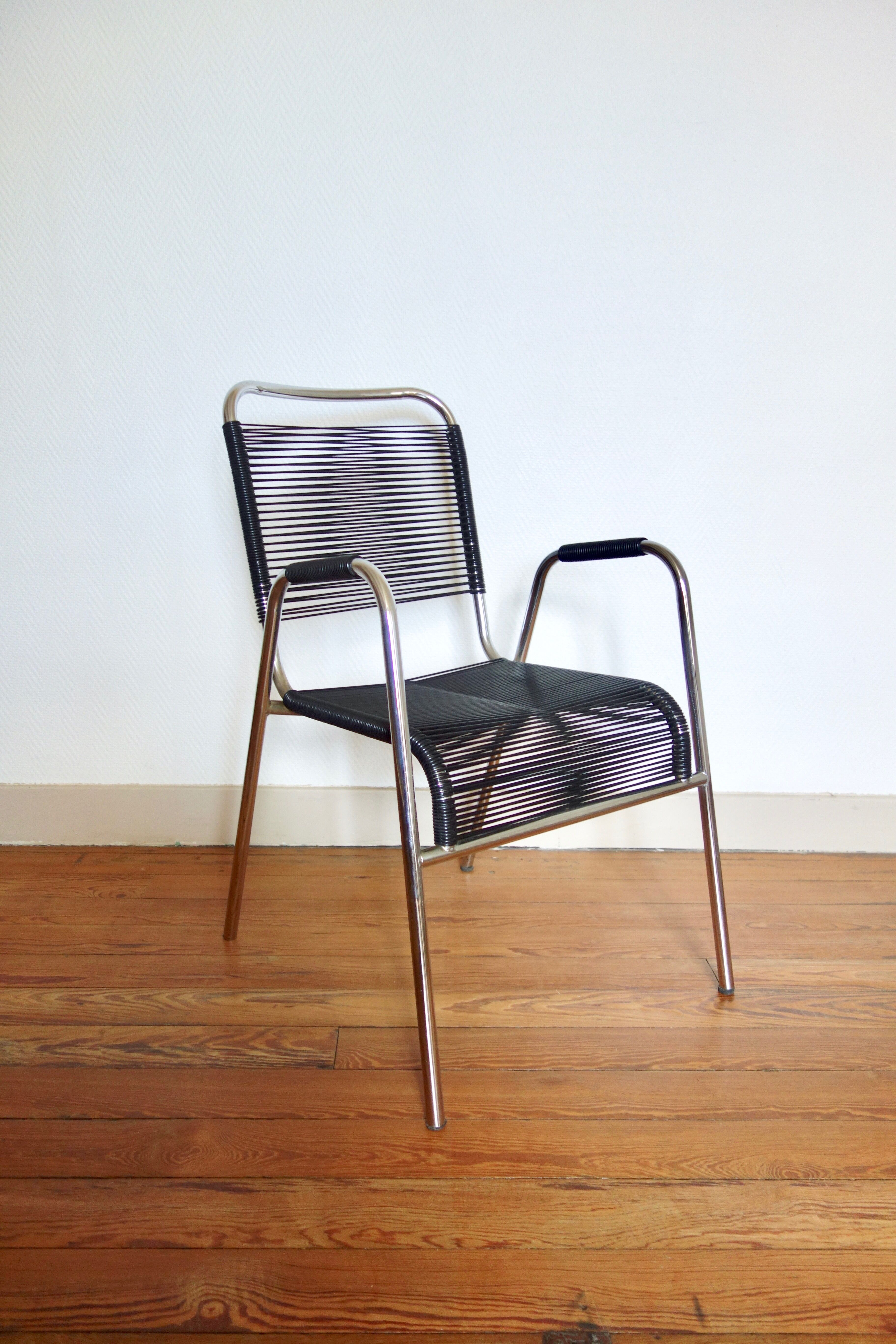 Armchair scoubidou year 70