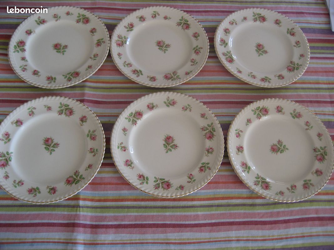 6 Johnson Brothers Windsor Ware plates