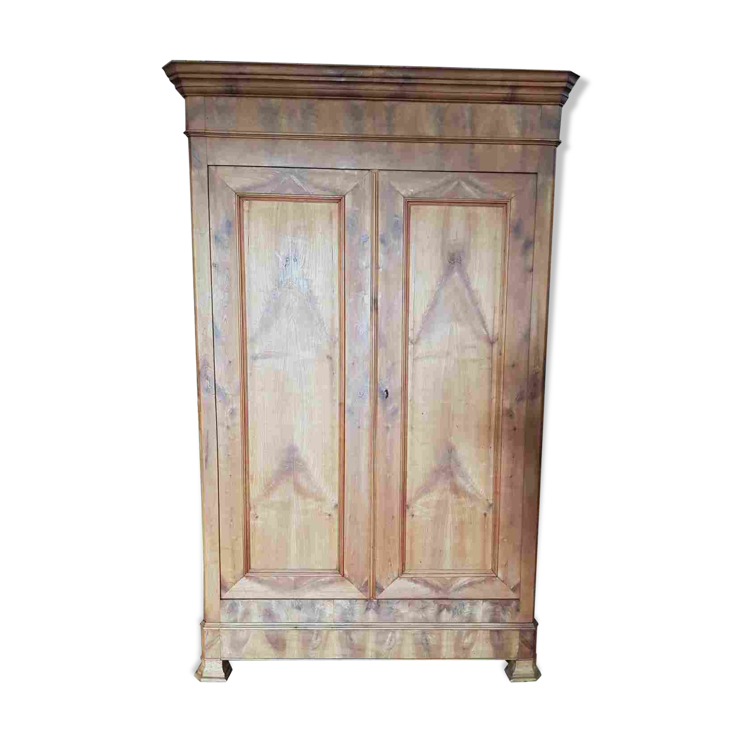 Louis Philippe wardrobe