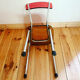 Chaise en formica rose