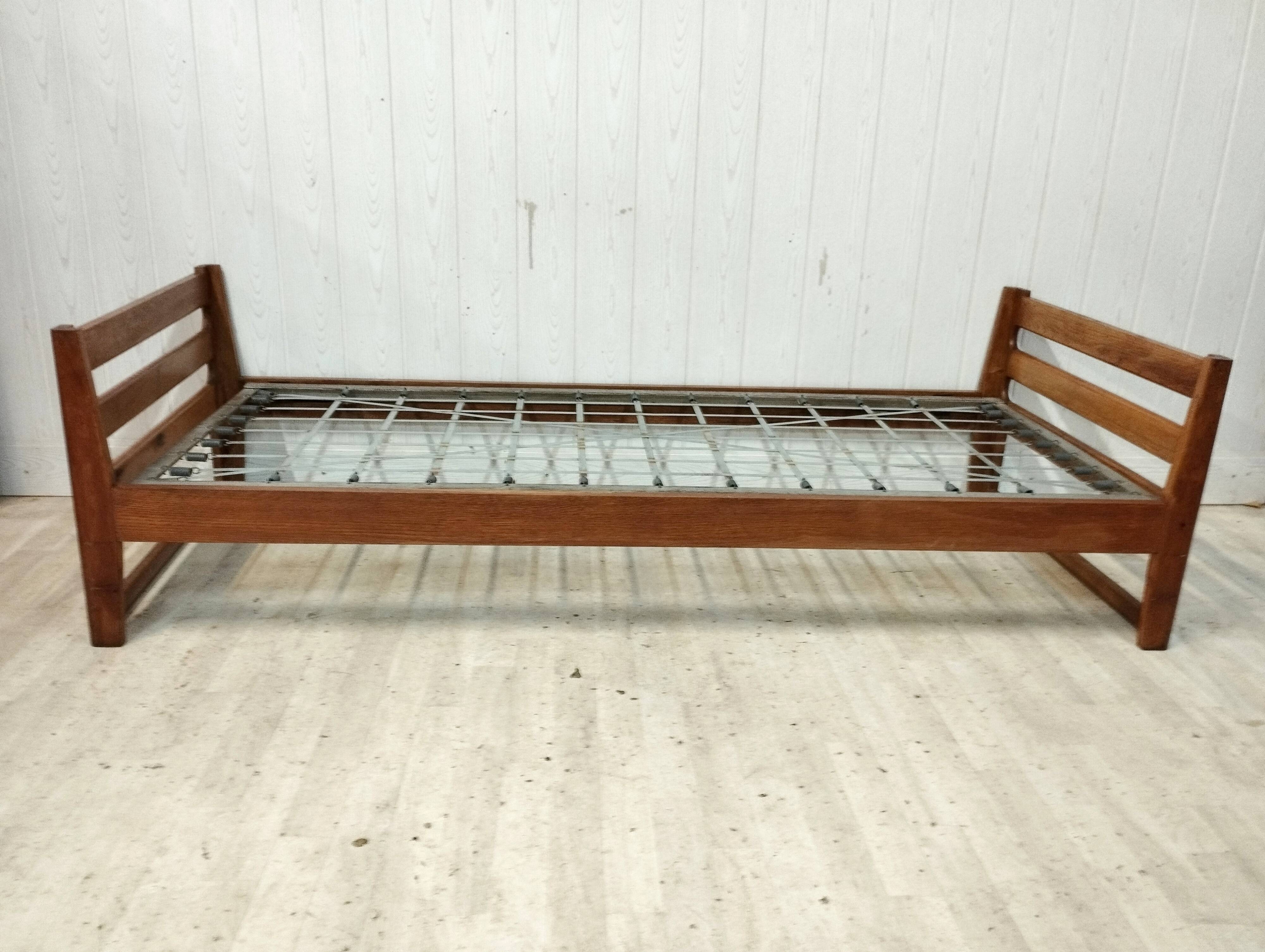 Vintage bed, Saint-Sabin workshop