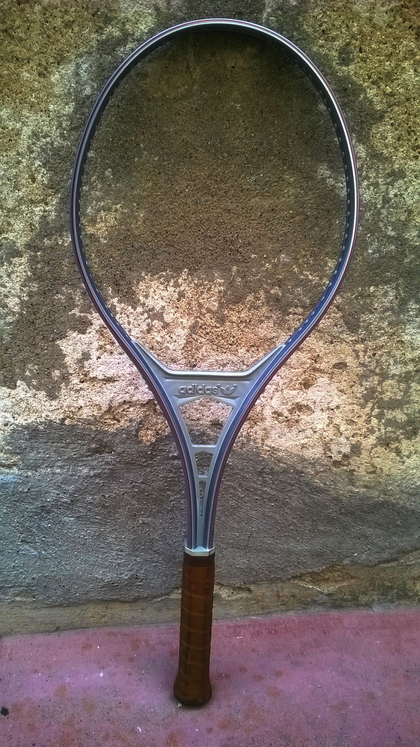 Raquette de tennis vintage