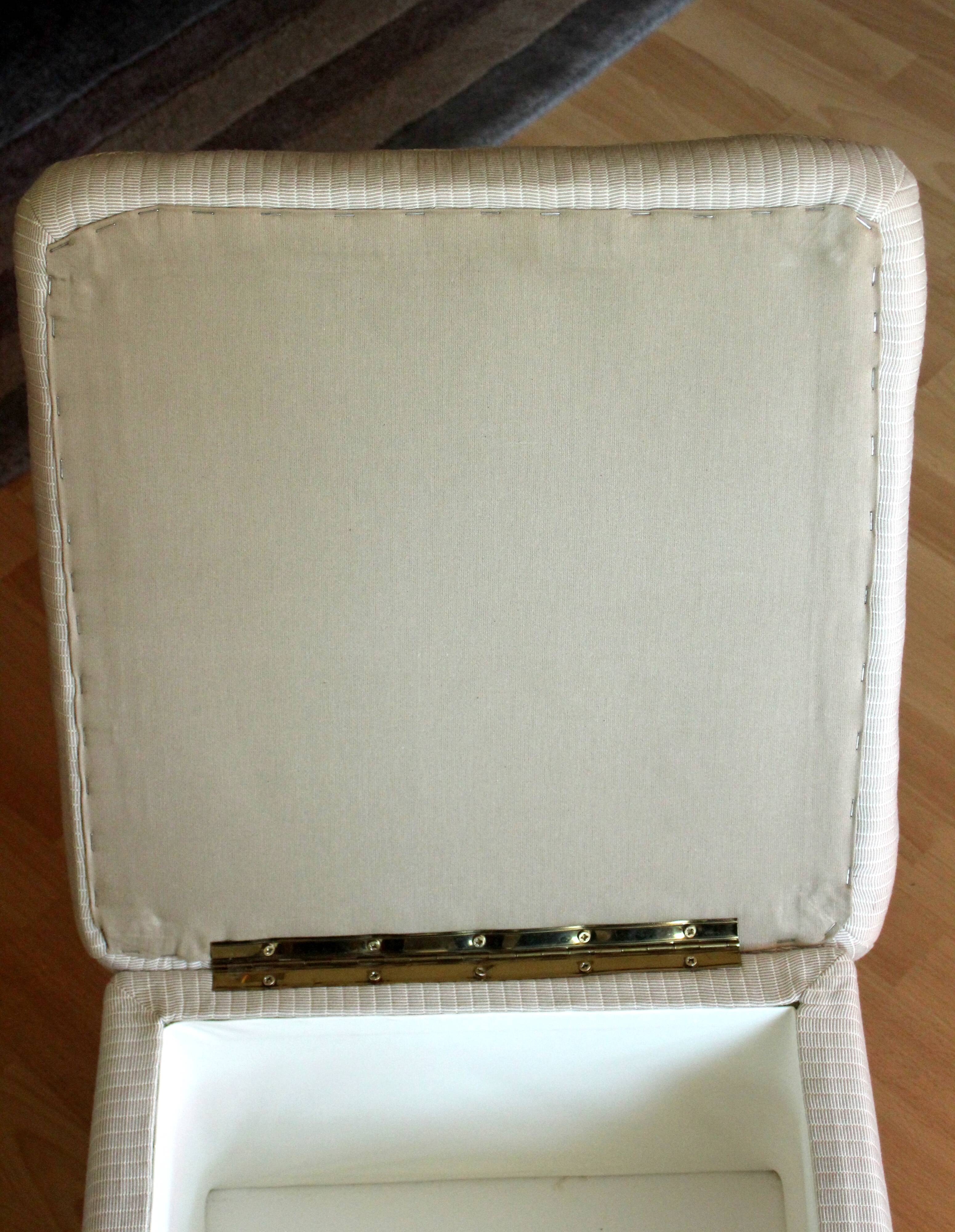 1970s bedroom stool, laundry chest, made of fabric, metal and plastic, vintage