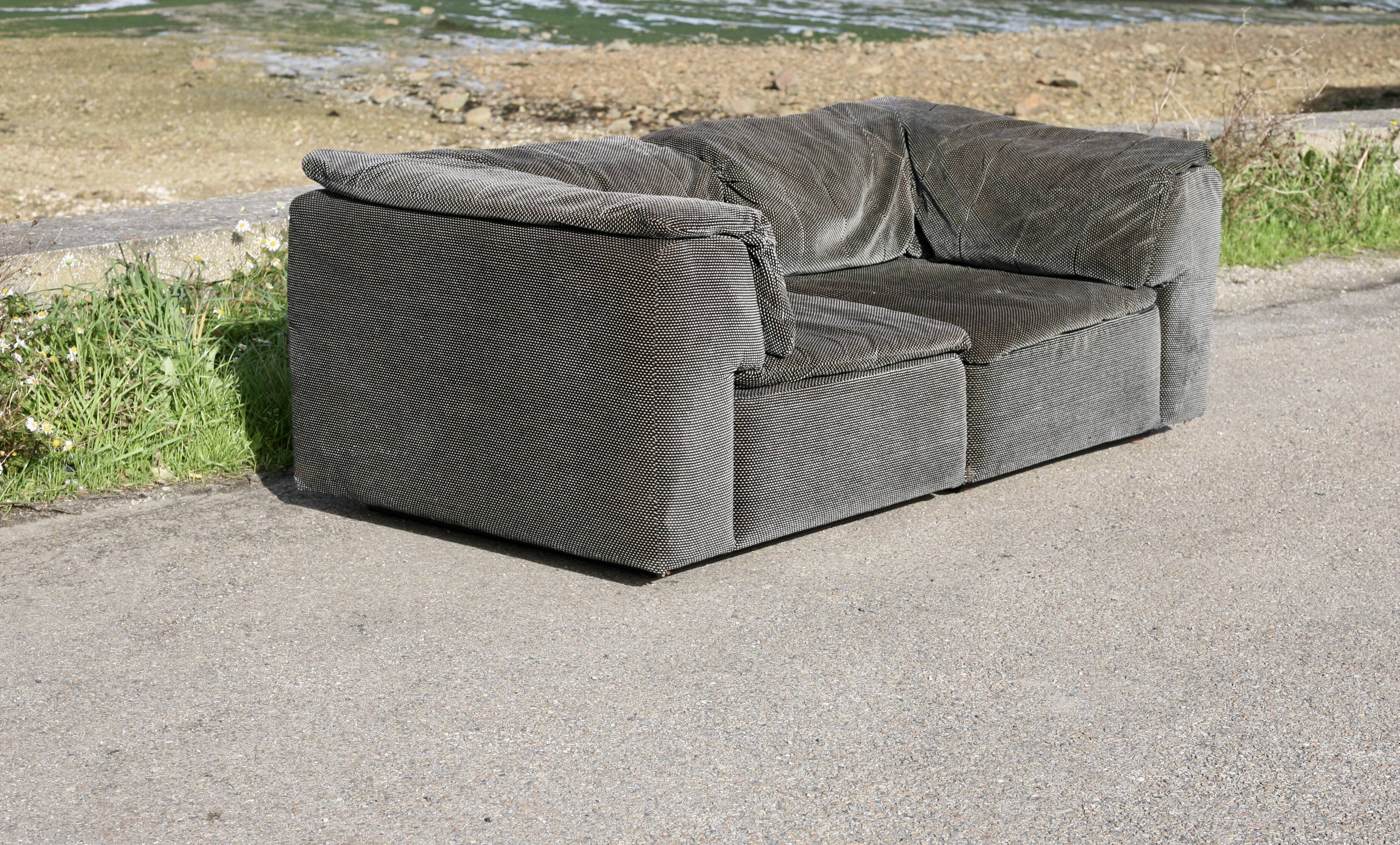 Hans Hopfer, Player sofa, Roche Bobois, 1972, composed of 2 modules.