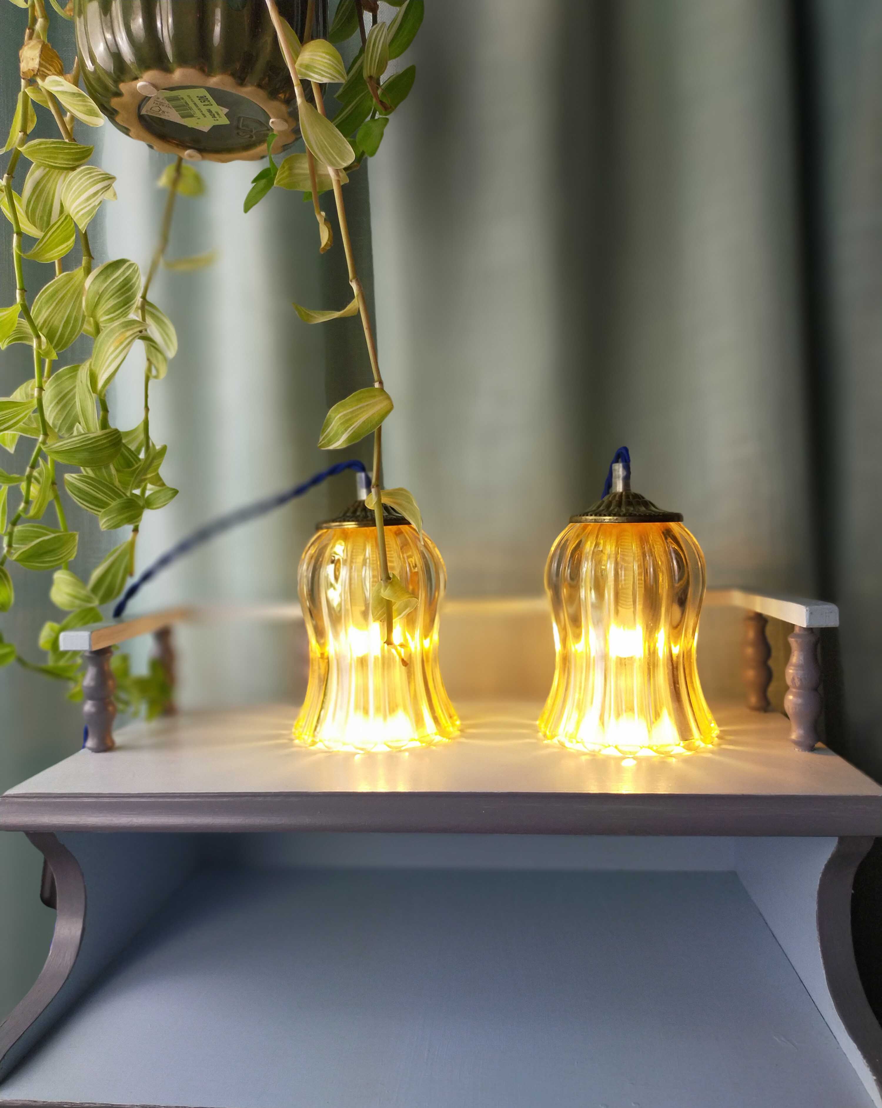 Duo tulip lamps golden fluted glass