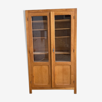 Armoire vitrine école