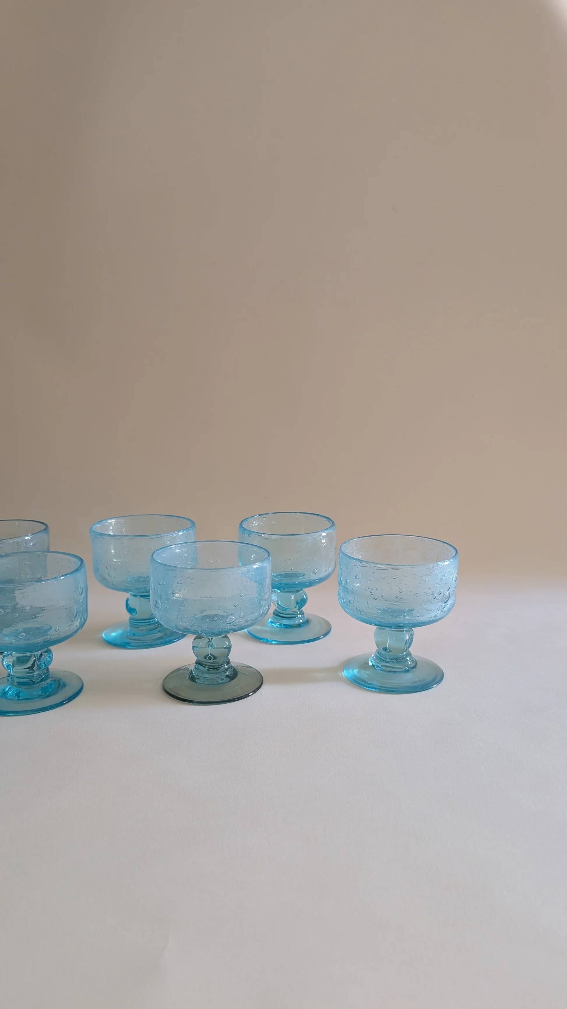 Ensemble de 6 coupelles en verre bullé bleu