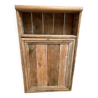 Wall shelf