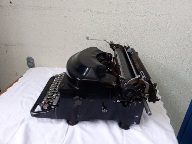 Typewriter, Typewriter Silenta Continental, made in Germany in 1937, Art Deco