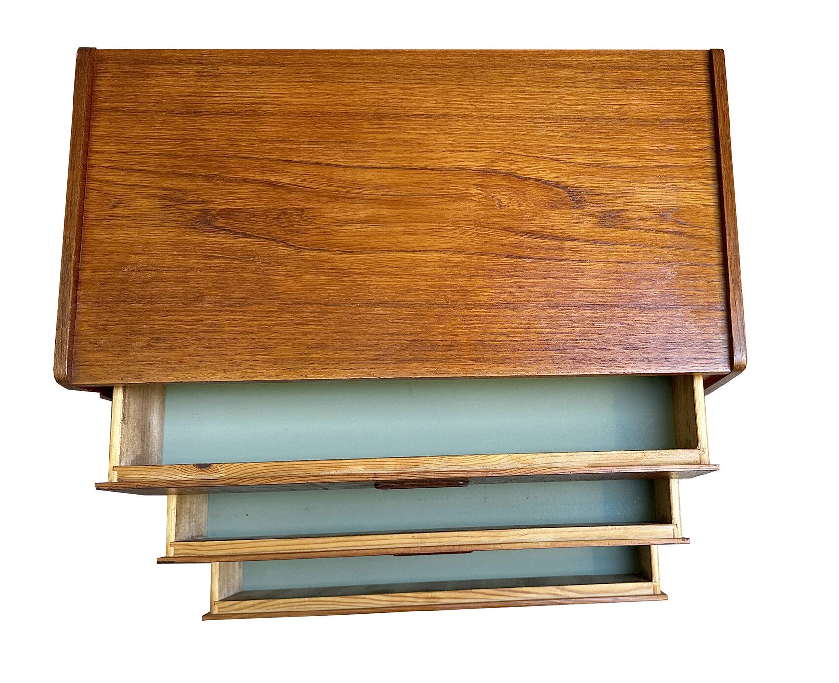 Small Danish chest with 3 drawers in teak finer