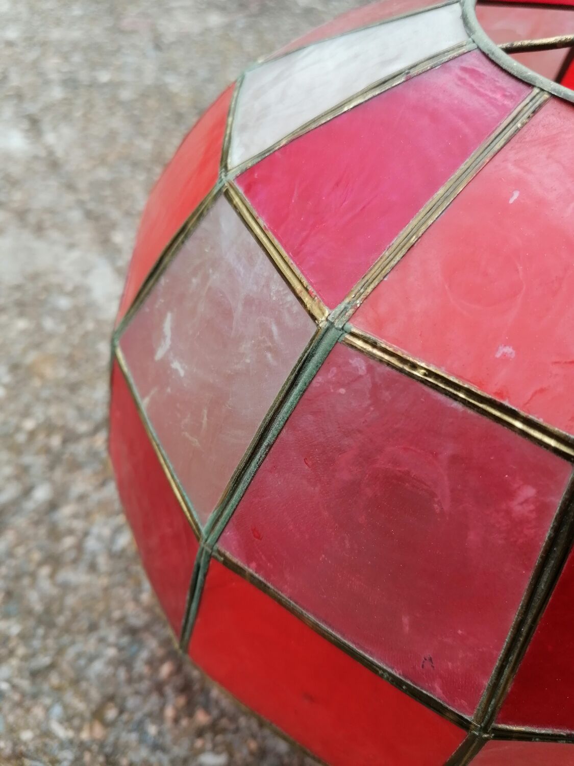 Faceted ball suspension in mother-of-pearl and vintage brass