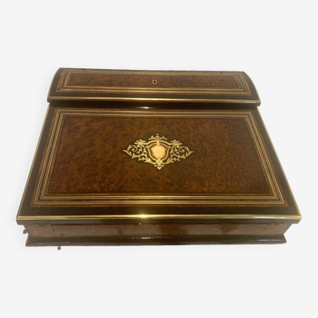 Napoleon III writing desk in marquetry and cedar burl 19th century