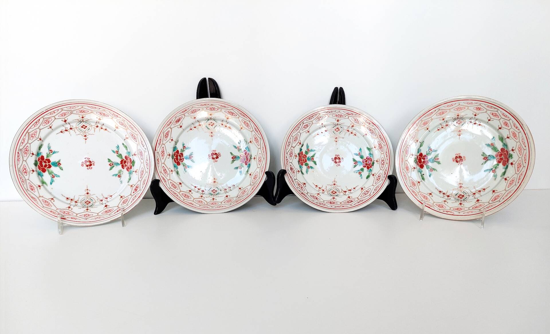 Set of 4 antique Arita porcelain plates
